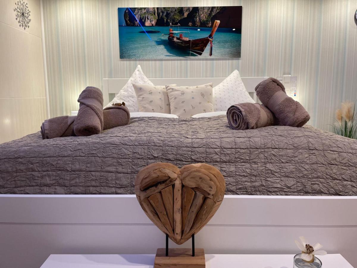 Moderne Ferienwohnung Zur Schlosshoehe Lieser Esterno foto