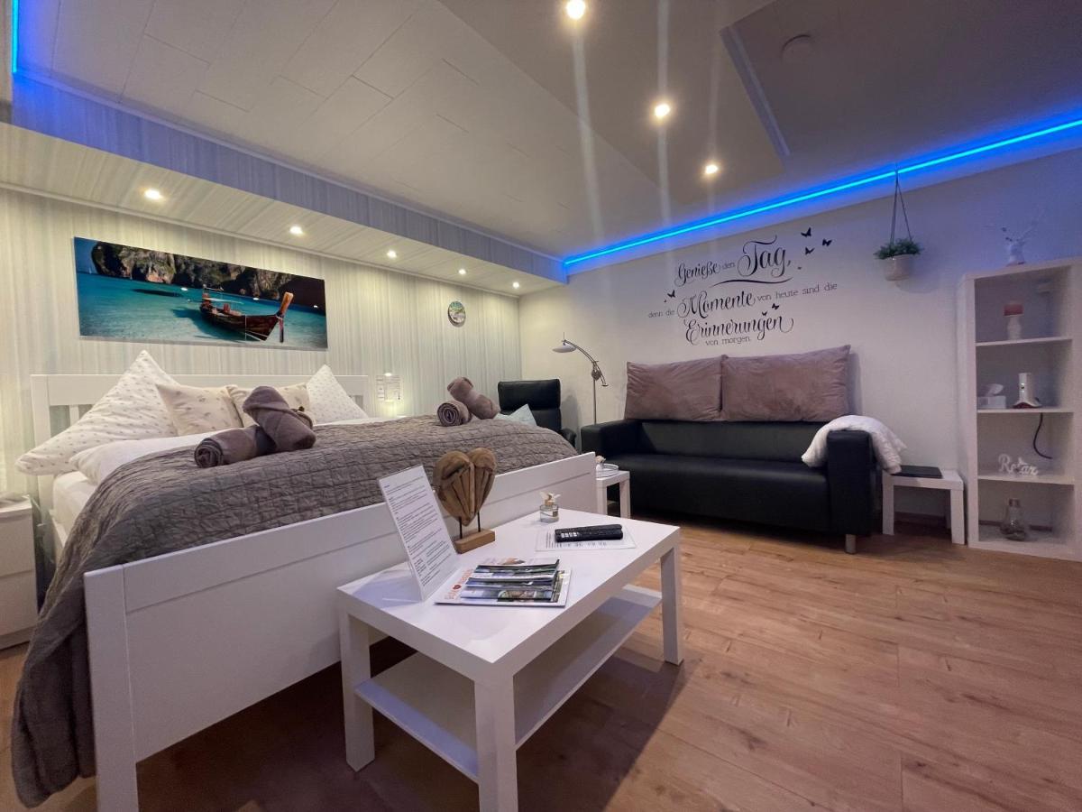 Moderne Ferienwohnung Zur Schlosshoehe Lieser Esterno foto