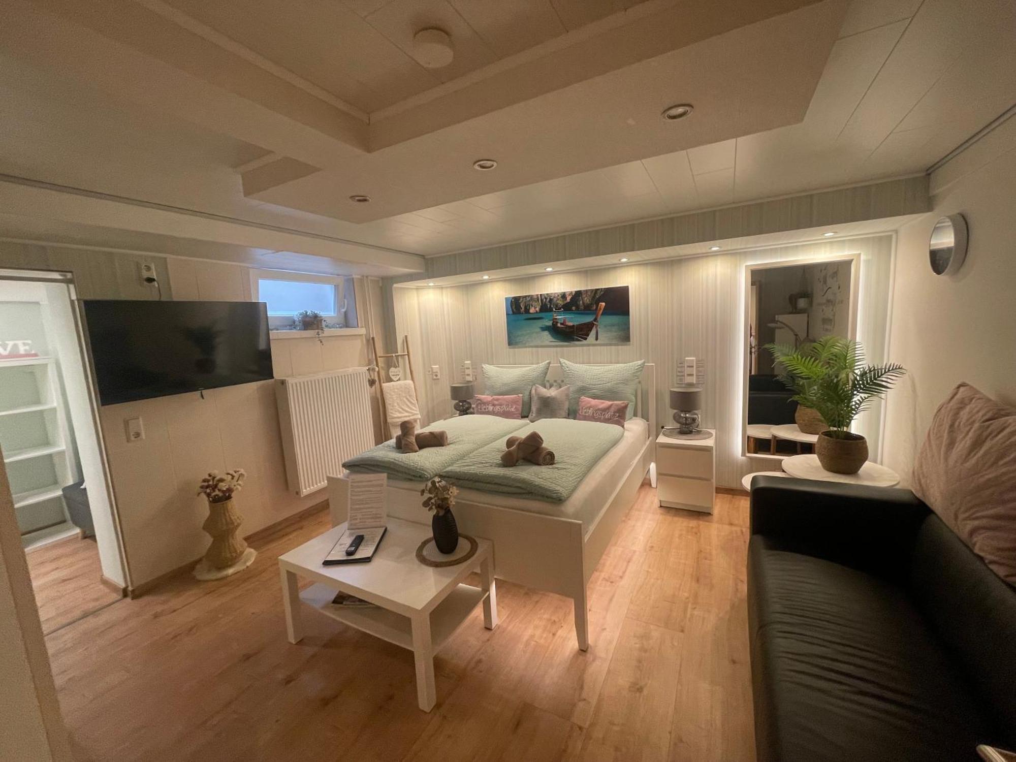 Moderne Ferienwohnung Zur Schlosshoehe Lieser Esterno foto